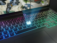 08_Legion_Slim_7i_Closeup_Key_Explode.jpg