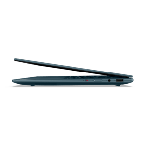 05_Yoga_Pro_7i_Hero_Left_Side_Screen_Open.png