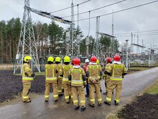 Energetycy i strażacy regularnie odbywają wspólne szkolenia.jpg