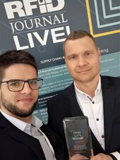 Łukasz Kasperski i Krzysztof Frontczak z Enei Operator z nagrodą za II miejsce w konkursie RFID