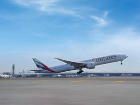 emiratesboeing777withnewlivery.jpg