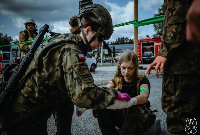 Strzały w szkole – ćwiczenia Gwardzistów i Terytorialsów