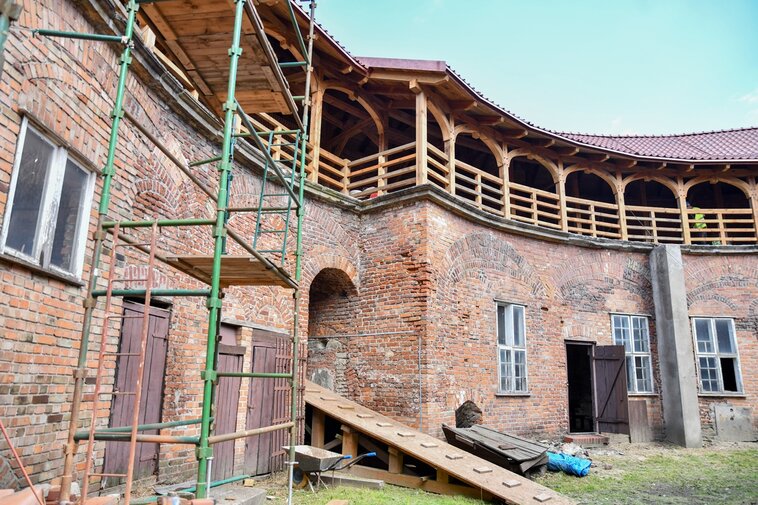 Wieniec odzyskał historyczne zadaszenie, które było tu do XIX wieku.