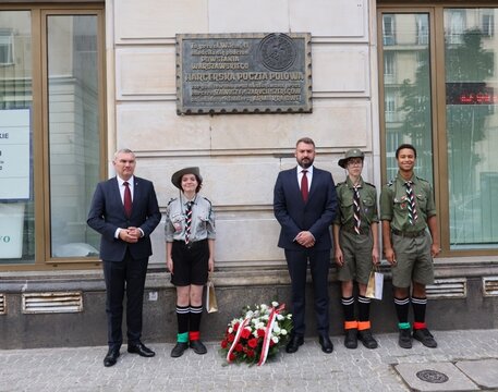 złożenie wieńców-ul  Wicza 41 