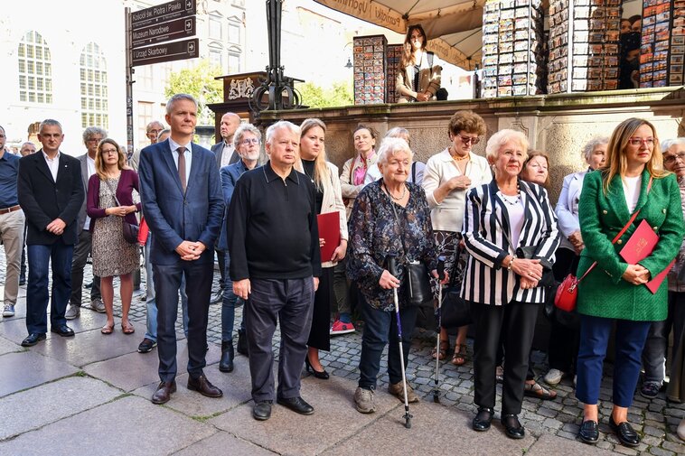 2023 09 14 Tabl pam,prof Borowski,mat MG,fot A Grabowska9 (1 of 1)