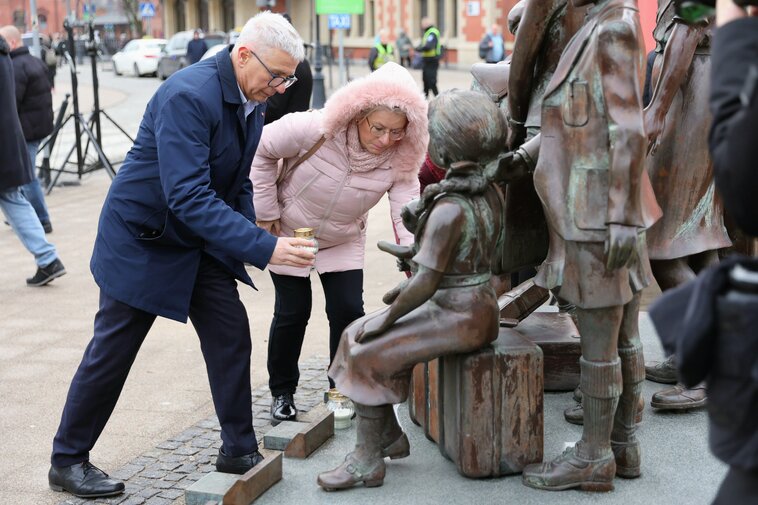 Znicz złożył m.in. Andrzej Kowalczys, Radny Miasta Gdańska. 