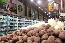Auchan_lokalne owoce i warzywa (5).JPG
