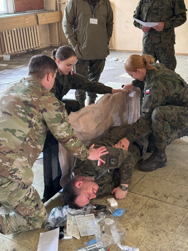 Combat Life Saver w amerykańskim stylu ze Stołecznymi Terytorialsami