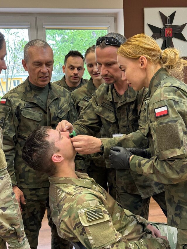 Combat Life Saver w amerykańskim stylu ze Stołecznymi Terytorialsami