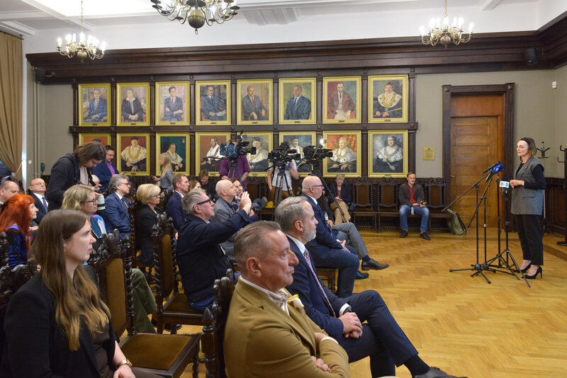 Przemawia Beata Rutkiewicz, wojewoda pomorska. Fot. Krzysztof Krzempek/PG