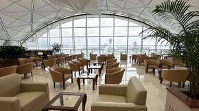 emiratesloungeathongkonginternationalairport-1.jpg