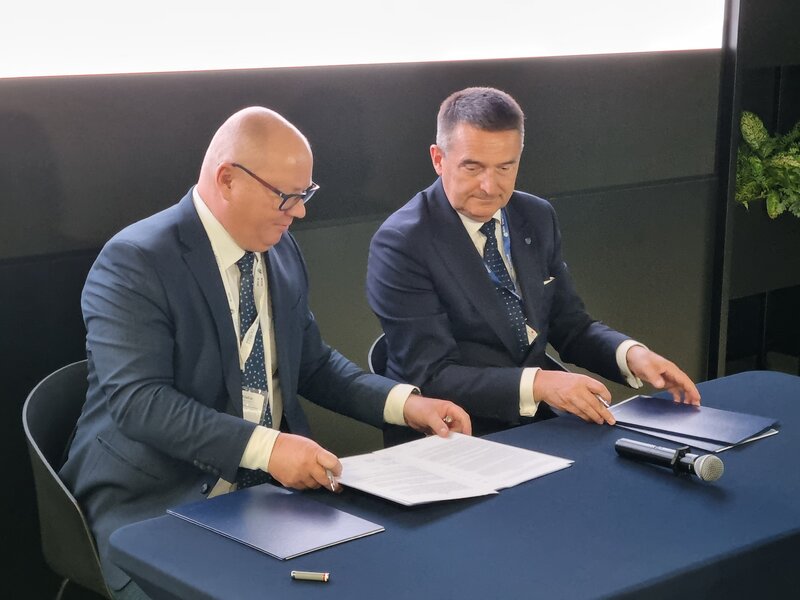 Na zdj. prof. Krzysztof Wilde, rektor PG oraz Adam Bartosiewicz, wiceprezes Grupy WB. Fot. Grupa WB