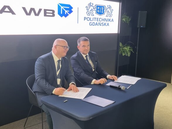 Na zdj. prof. Krzysztof Wilde, rektor PG oraz Adam Bartosiewicz, wiceprezes Grupy WB. Fot. Grupa WB