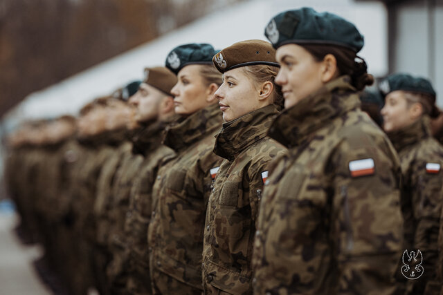 “Wierny przysiędze wojskowej, świadom godności oficera Wojska Polskiego..."