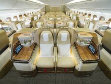 Emirates Boeing 777 Business class 1.jpg