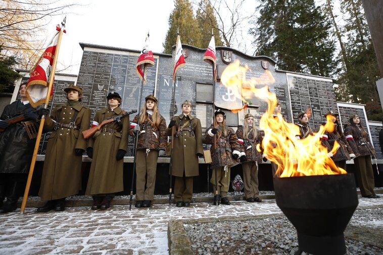 Światło dla Bohaterów - rocznica powołania Armii Krajowej, fot  G Mehring, www gdansk pl (1)