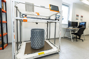 20250410_ProtoLab_socialmedia-1 900x600.jpg