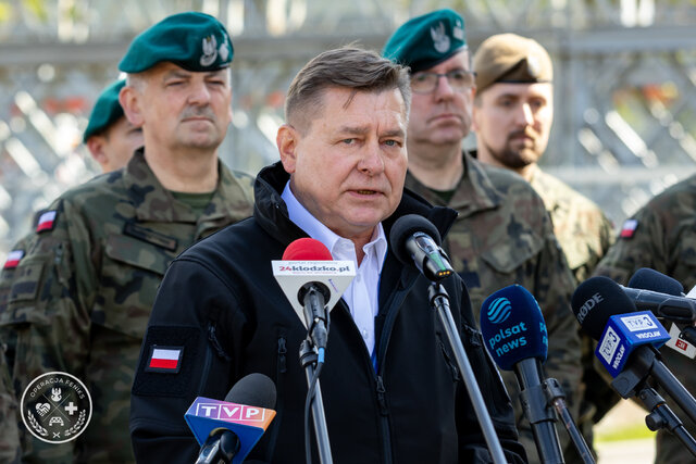 Koniec operacji FENIKS. Wojsko zostaje na miejscu.