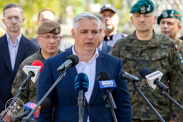 Koniec operacji FENIKS. Wojsko zostaje na miejscu.