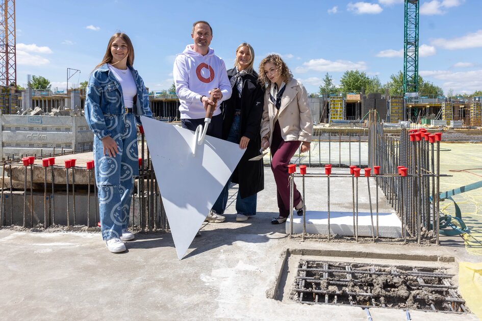 Olimpijki wmurowały kamień węgielny pod budowę 1. etapu inwestycji firmy PROFBUD i Roberta Lewandowskiego