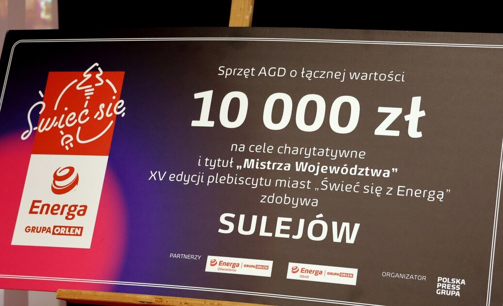 Nagrody dla Sulejowa za zajęcie I miejsca w plebiscycie „Świeć się z Energą” w województwie łódzkim