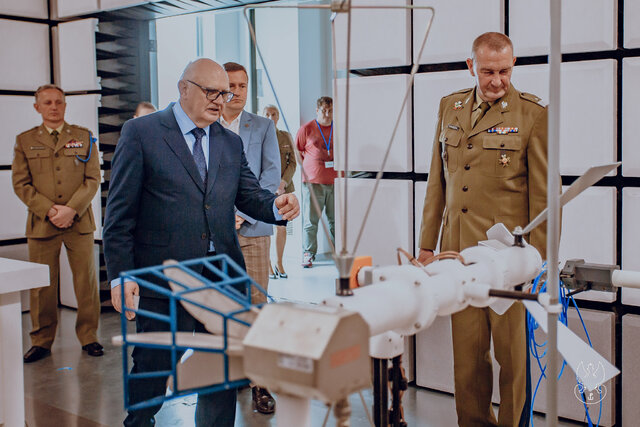 Rozwój zdolności dronowych w WOT z Parkiem Technologii Kosmicznych