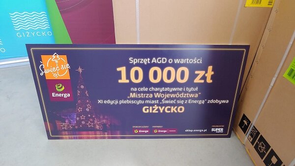 11. edycja "Świeć się z Energą" - symboliczny czek dla "Mistrza Województwa"