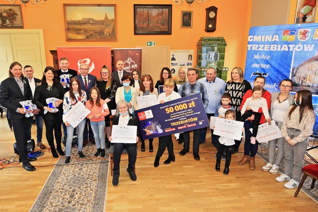 Uroczystość przekazania nagród w Trzebiatowie