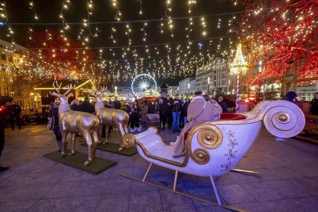 poznan_wlacza_sie_swym_blaskiem_do_zabawy