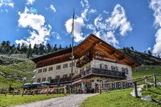 lavarella-hutte-jpg