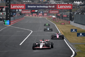 Lenovo i F1 wkraczają w przyszłość i wykorzystują AI, by zwiększyć efektywność działań technicznych.png