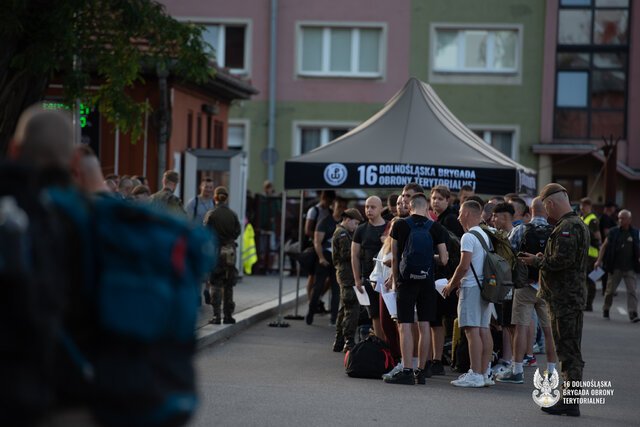 Ostatni dzień cywila - pierwszy dzień "Wakacji z WOT"