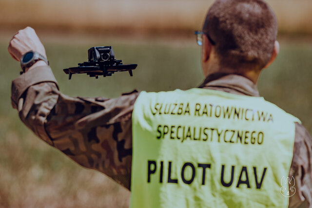 Warsztaty dla wojskowych pilotów dronów w Radomiu