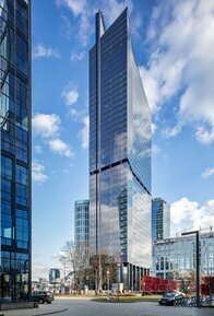 Skyliner by Karimpol_1.jpg