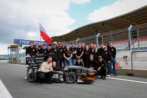 Historyczny sukces zespołu z Politechniki Gdańskiej fot_ PGRacing Team (1).jpg