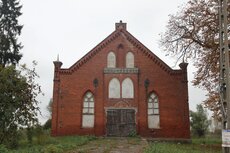 8_-mennonicki-dom-modlitwy-w-jeziorze-jpg