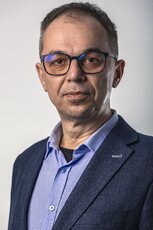 prof_-adam-lesner-jpg