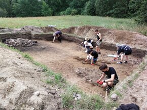 6 - Badania wykopaliskowe na grodzisku w Grąbczynie, rok 2022.jpg