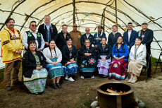 grupa-ludnosci-rdzennej-atikameksheng-anishnawbek-i-kghm-international-ltd_-zawarly-porozumienie-7-jpg