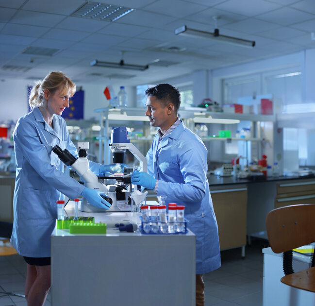 Przełomowe badania Międzynarodowego Centrum Badań nad Szczepionkami Przeciwnowotworowymi UG w kampanii Science4EU