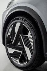 eclipse-cross_016-jpg