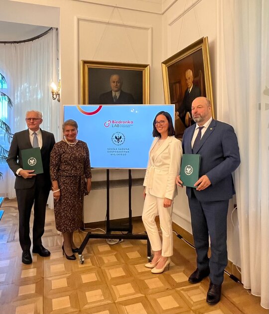 SGGW i Biedronka tworzą innowacyjne centrum produktów przyszłości – pierwsze tego typu w Polsce