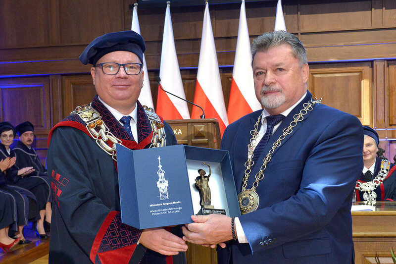 Na zdj. prof. Krzysztof Wilde, rektor PG i prof. Jozef Živčák