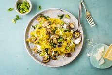 szybki-makaron-z-grzybami-jpg