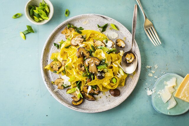 Szybki makaron z grzybami.jpg