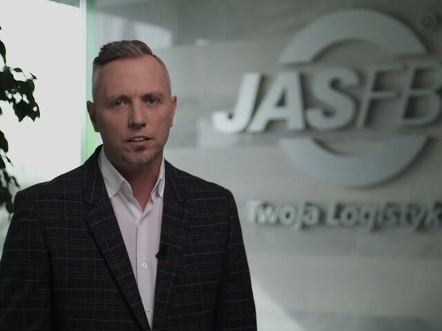 Ubezpieczamy w Polsce ponad 220 000 małych, średnich i dużych przedsiębiorstw. Jesteśmy dumni, że zaufały właśnie nam. Zapewniamy im ekspercką wiedzę i rozwiązania ubezpieczeniowe, dzięki którym mogą minimalizować ryzyko, chronić biznes i rozwijać się. W ramach kampanii UNIQA dla Biznesu przedstawiamy historie naszych klientów. Firma JAS-FBG to jeden z wiodących operatorów logistycznych na rynku polskim. Zobacz, w jaki sposób przedsiębiorstwo osiąga sukcesy i co robimy wspólnie, aby ich biznes był bezpieczny.  

Więcej na: https://uniqadlabiznesu.pl/