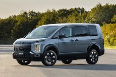 mitsubishi-delica-d5-png