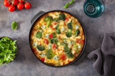 zapiekanka-makaronowa-z-warzywami-i-serem-png