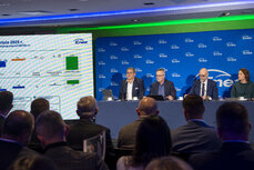 konferencja-wynikienei-24_11_2025-marek-lelatko-1-jpg