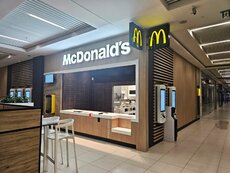 mcdonald-s_poznan_3-jpeg
